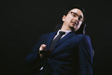 電車での座り方で「ビジネスパーソンとしての格」が見える