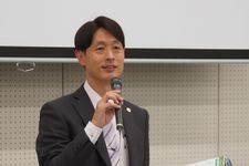 『文庫版 デキる社会人になる子育て術 元ソニー開発マネージャが教える社会へ踏み出す力の伸ばし方』（幻冬舎刊）の著者・鬼木一直さん