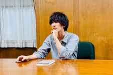 『ブルーマリッジ』（新潮社刊）の著者、カツセマサヒコさん