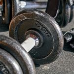 ただ腹筋をやってもタテ割れはしない　誤解だらけの筋トレを根本から覆す本（＊画像はイメージです）