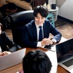 思ったことをそのまま言ってしまう…職場にいる発達障害特性のある人との接し方（＊画像はイメージです）