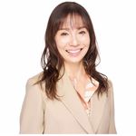 『話し方も、見た目も、特別じゃなくていい 一瞬で好かれる人になる技術』（アチーブメント出版刊）の著者、原田康子さん