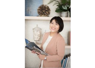 『びっくりするほど夢が叶う未来設計術』(セルバ出版刊)の著者、加持麻希さん