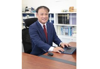 『「最強」ソリューション戦略』(日本経済新聞出版社刊)の著者、高杉康成さん