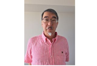『毒親の彼方に』(幻冬舎刊)の著者、袰岩秀章さん