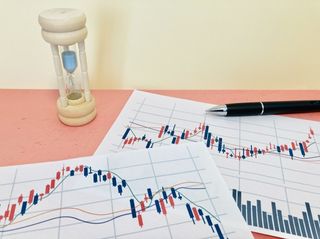 個人トレーダーの判断を誤らせる株取引の「ダマシ」とは?(*画像はイメージです)