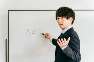 能力は平凡でも「なぜか職場で好かれる人」の共通点とは?(*画像はイメージです)