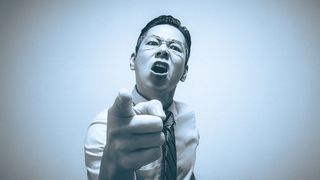 どの職場にもいる「声の大きな人」に押し切られないための議論の秘訣とは?(*画像はイメージです)