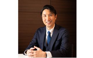 『社外CFOになって、たちまち年収1200万円を稼ぐ方法』（すばる舎刊）の著者、長友大典さん